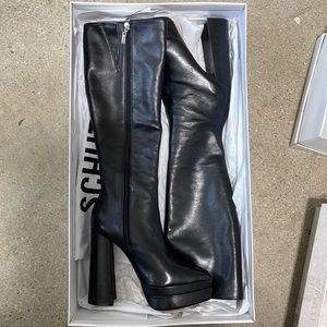 Schutz platform boots sz 5.5
